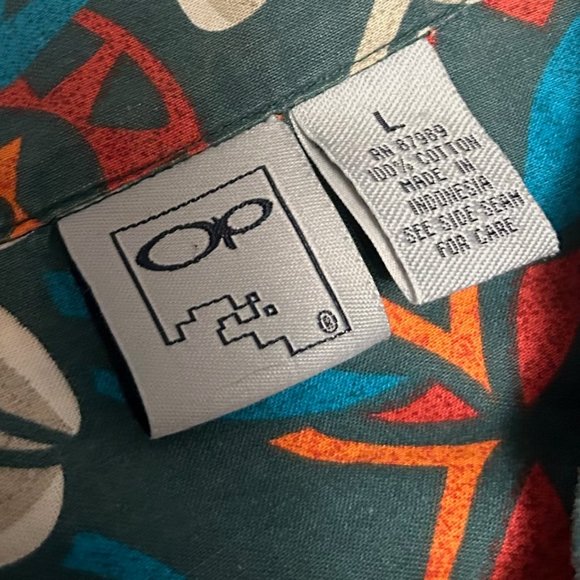 Vintage Ocean Pacific (OP) Hawaiian Shirt - Picture 4 of 5